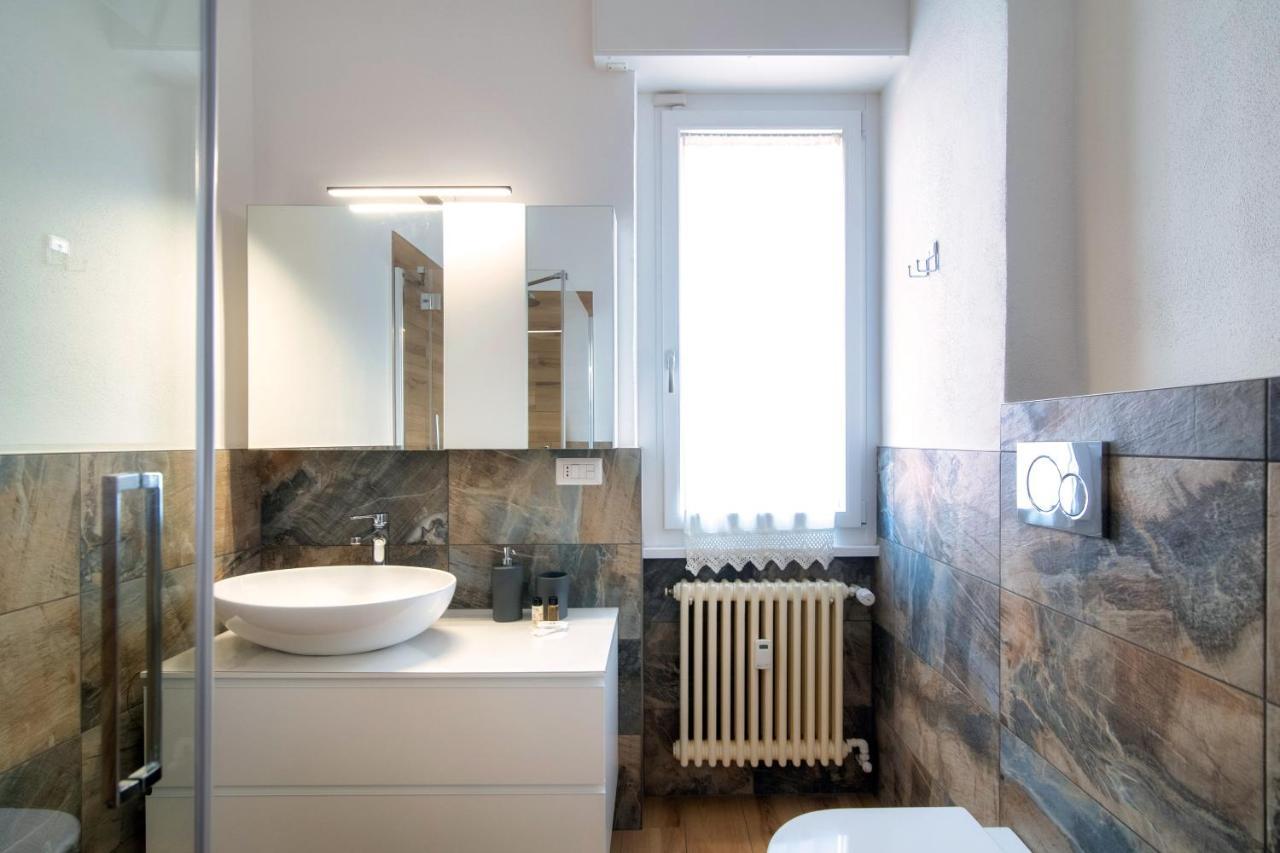 Piazza Roma - The House Of Travelers Apartment Como Exterior photo